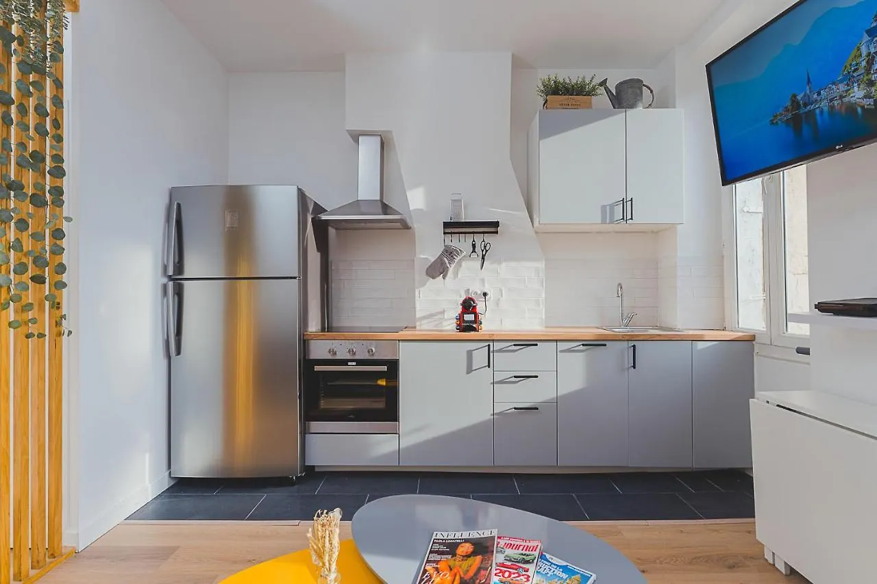 Magnifique T5 - Gare St Charles - 4 A 10 Personnes Apartment Marseille France