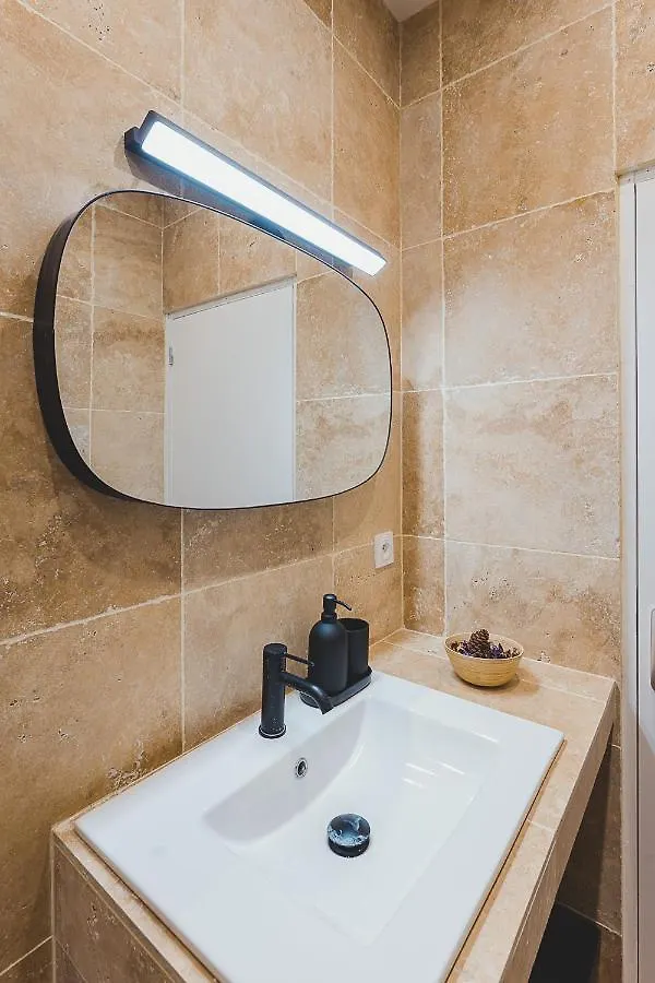 Magnifique T5 - Gare St Charles - 4 A 10 Personnes Apartment Marseille France
