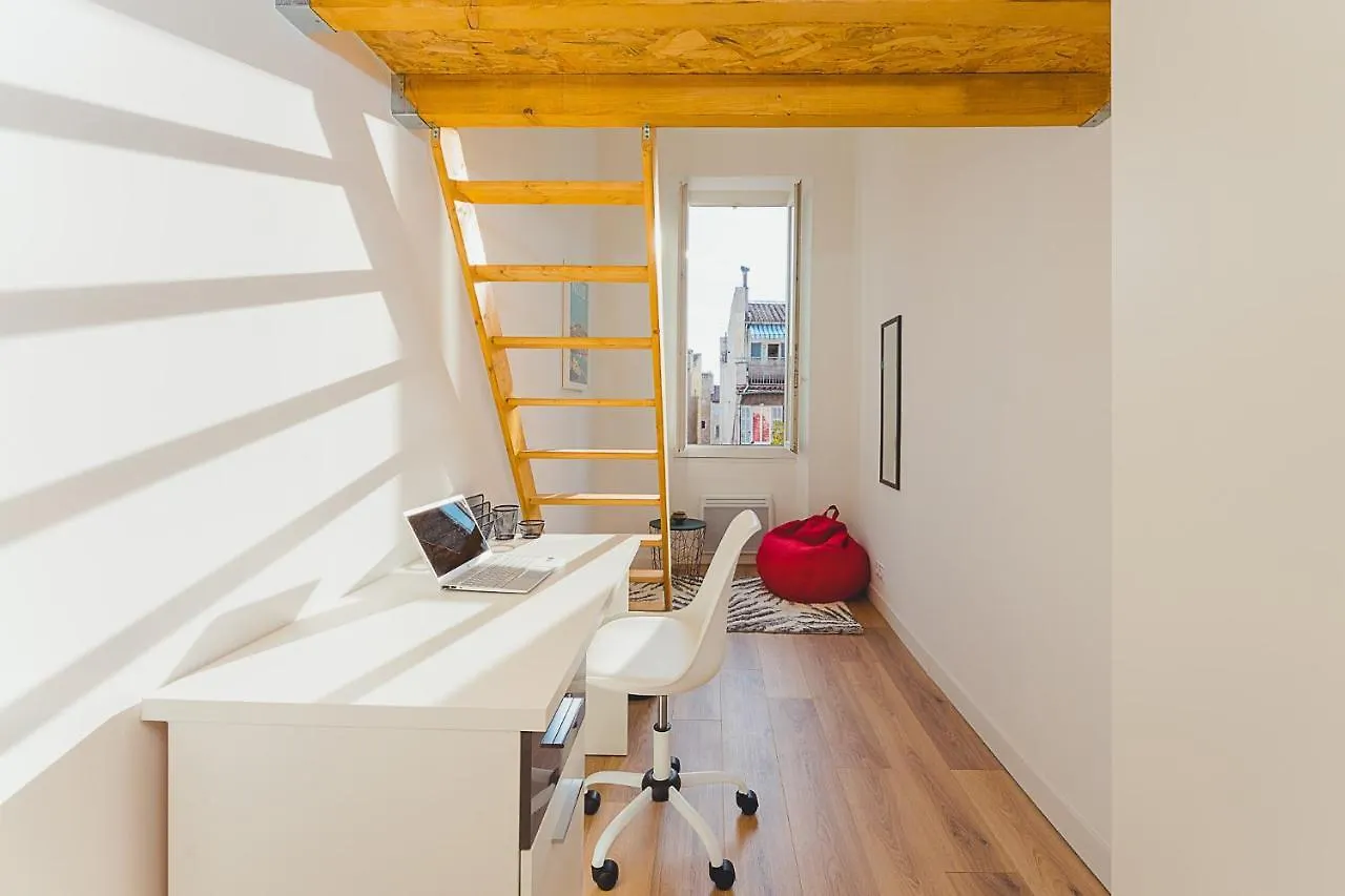 Magnifique T5 - Gare St Charles - 4 A 10 Personnes Apartment Marseille France