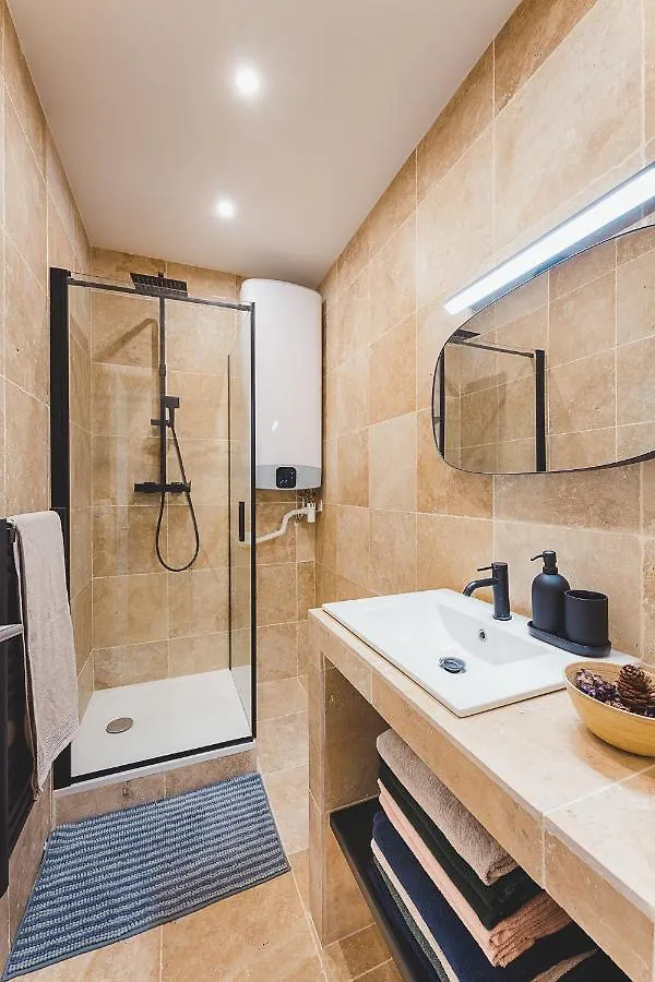 Magnifique T5 - Gare St Charles - 4 A 10 Personnes Apartment Marseille 0*,