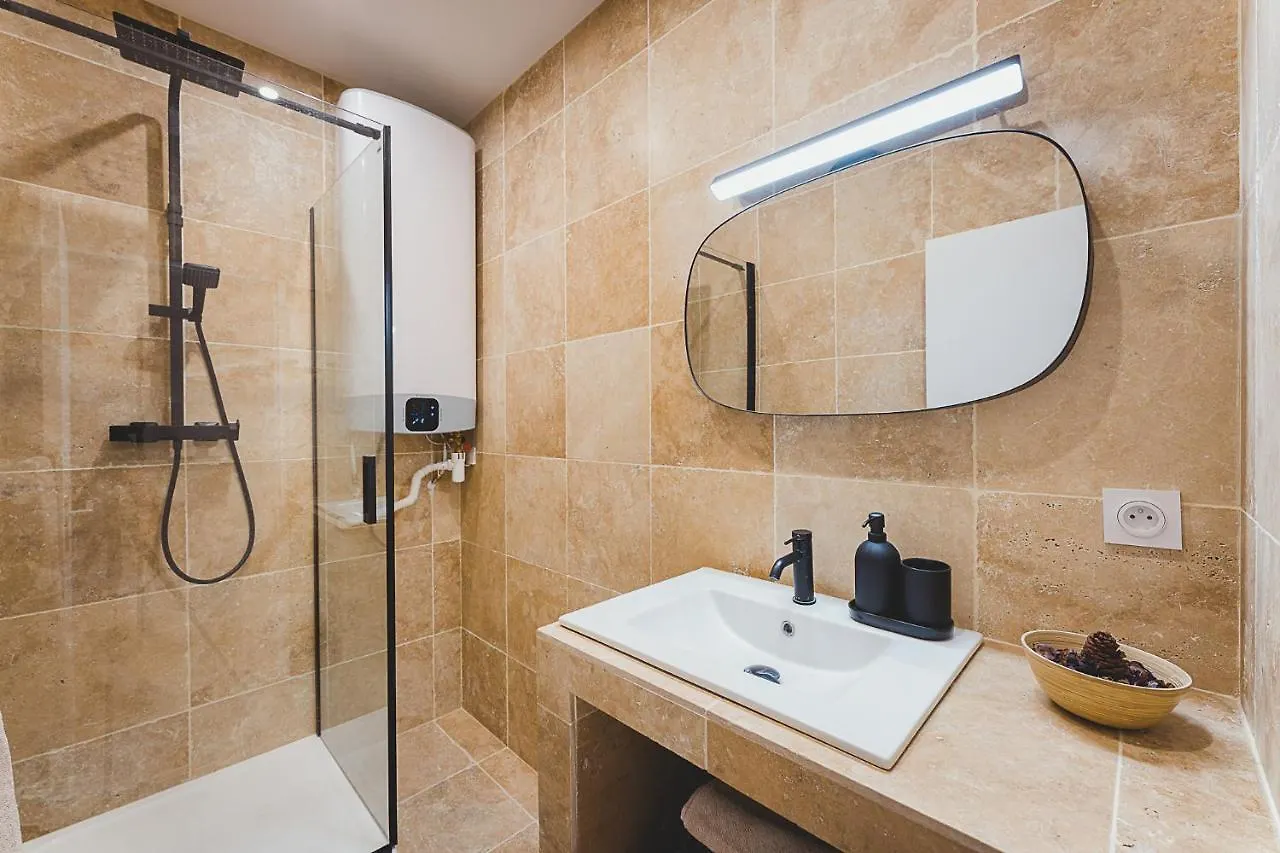 Magnifique T5 - Gare St Charles - 4 A 10 Personnes Apartment Marseille 0*,